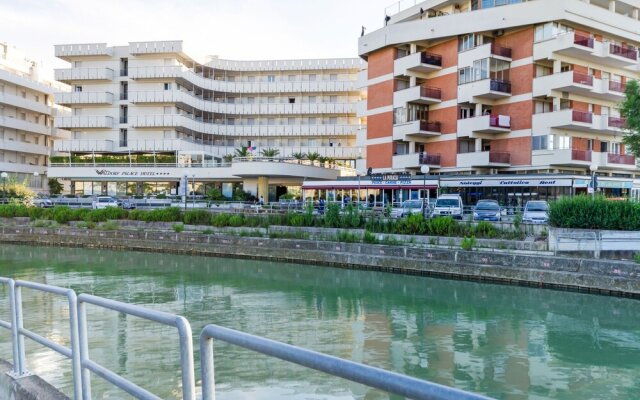 Homely Apartment In Cattolica Near Sea