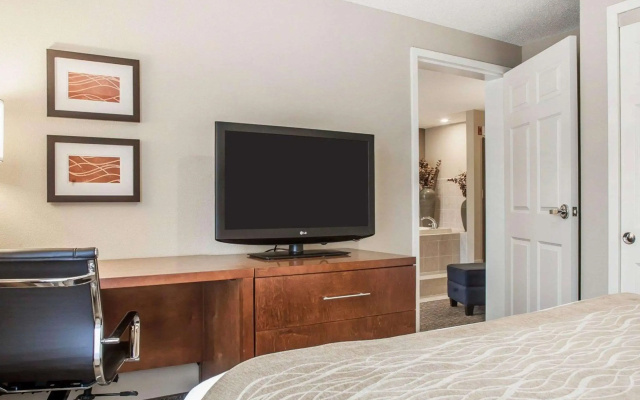Comfort Inn & Suites Sturbridge - Brimfield