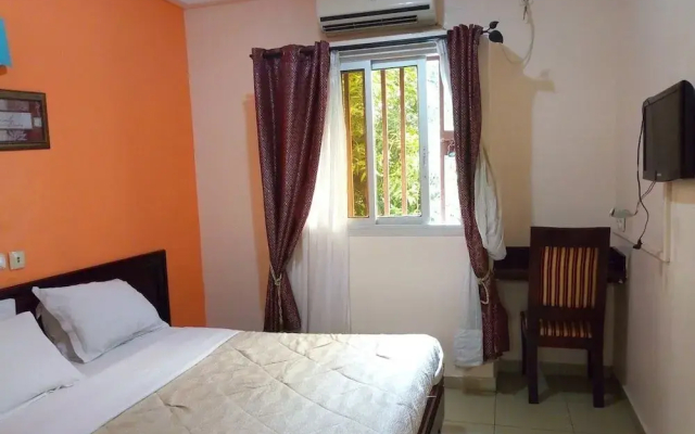 Hotel Vallee Des Rois