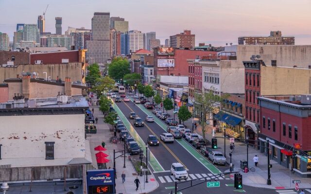 Deedee'S Downtown Hoboken
