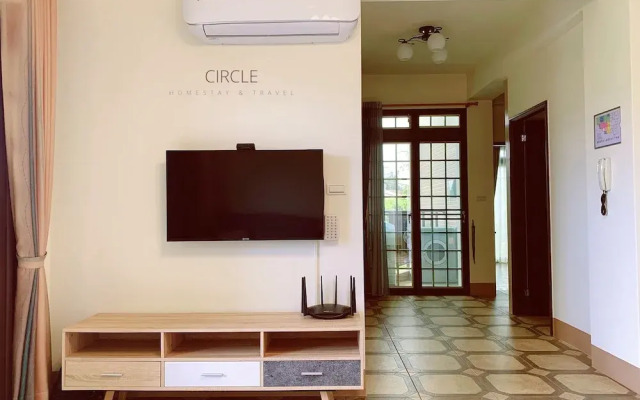 Circle Circle Homestay