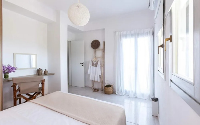 Villa Vinea Santorini 3 Bedroom Villa