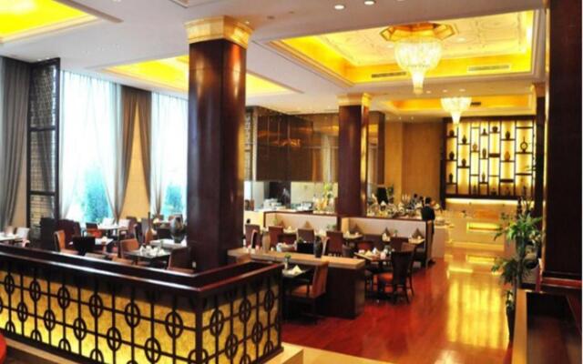 Yixing Hotel