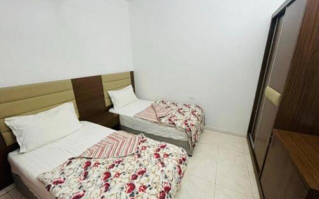 Al Rakaez Tourist Hostel