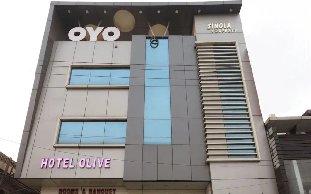 OYO 28017 Hotel Olive
