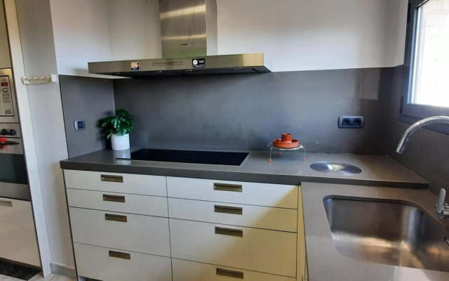 Bright near the beach & Barcelona - Apartment