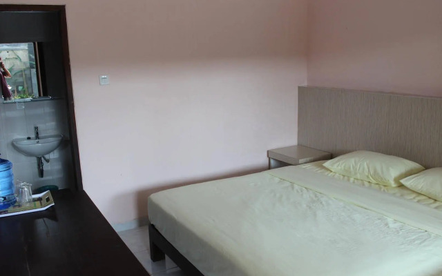 Holiday Beach Inn