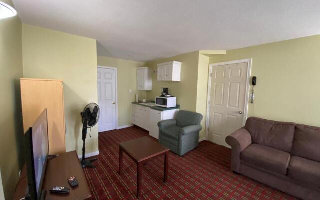 Lakeshore Suites
