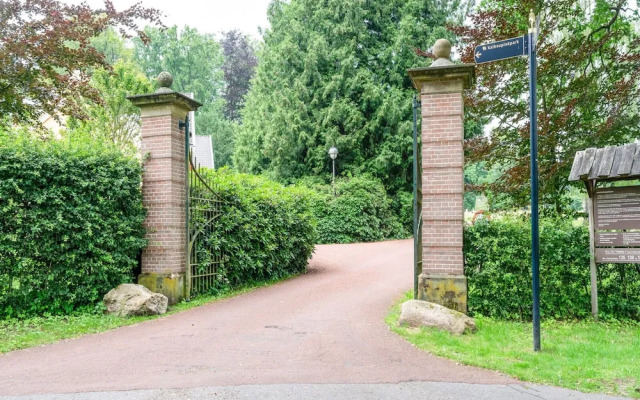 Picturesque Holiday Home in Oldenzaal With Jacuzzi