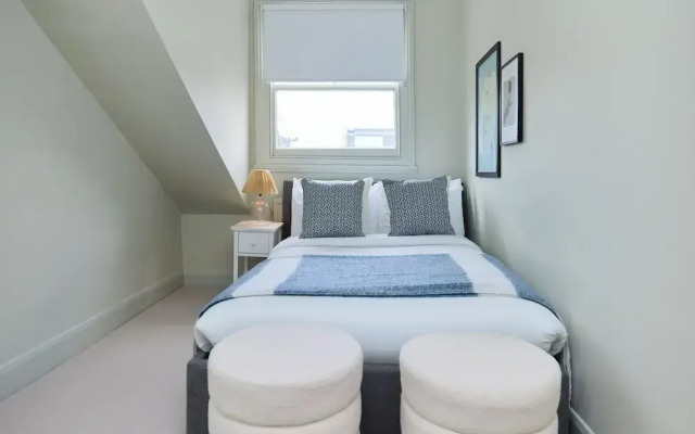 Finsbury Park Two-Bed Split-Level Flat