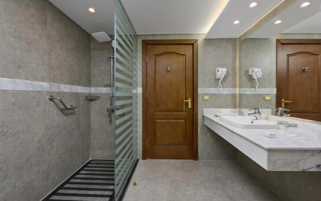 Palm Royale Resort - Soma Bay