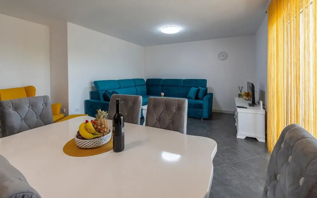 Awesome Apartment in Porec With Wifi and 2 Bedrooms - Apartment in Porec - Photo 2