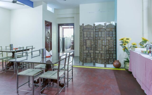 Treebo Grace Inn, 3 Min Walk From Promenade Beach