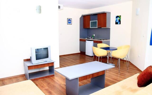Favorit Aparthotel