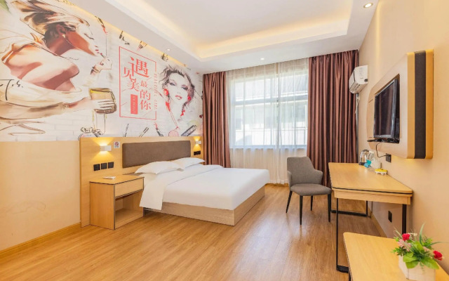 Wangxian Hotel (No. 2 Middle School South Campus Wangxianling Square)