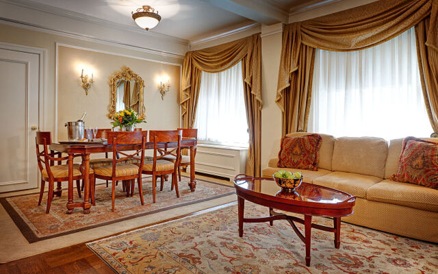 Hotel Elysee by Library Hotel Collection