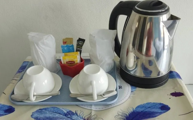 TPR51 Room Service