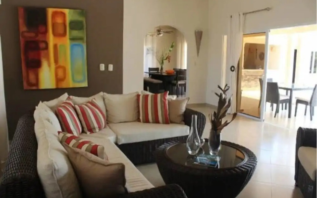 Villa With Jacuzzi, TVs in all Bedrooms