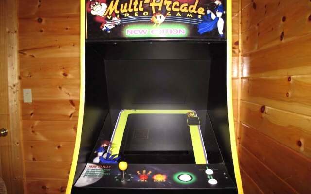 Triple Mountain View - Three Bedroom Cabin