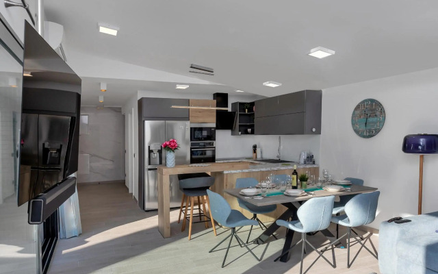 Lulani pool apartment