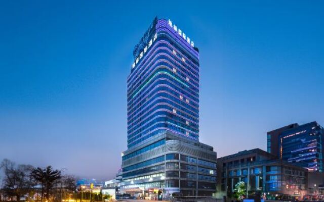 Xingyi Dibiao International Hotel