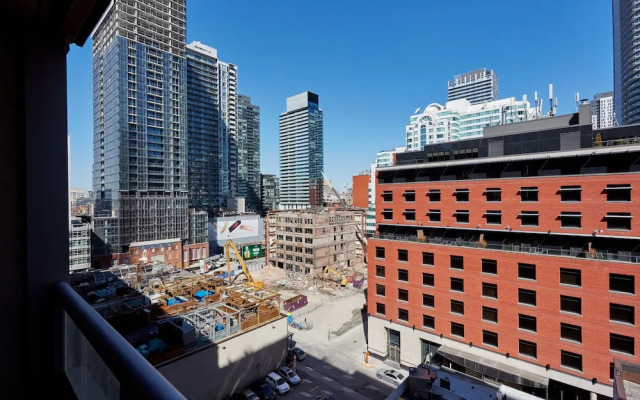 Atlas Suites - Rogers Centre