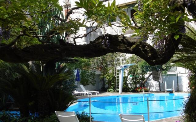 Tizi Apartments
