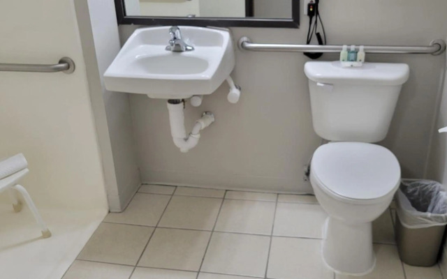 Quality Inn & Suites Salina National Forest Area