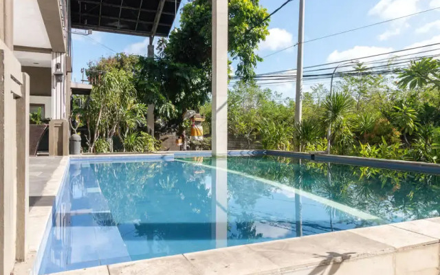 RedDoorz Plus @ Raya Legian