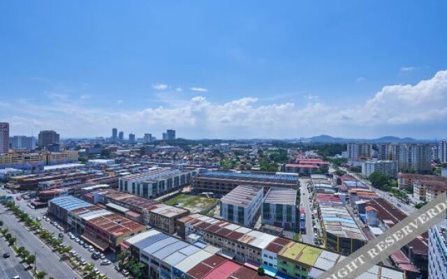 OYO Home 935 Breathtaking Studio Imperio Residence