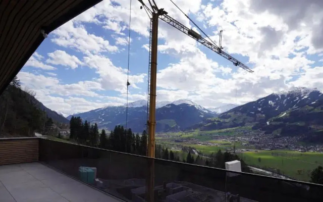 Grand Alpin Panorama Lodge Top 4