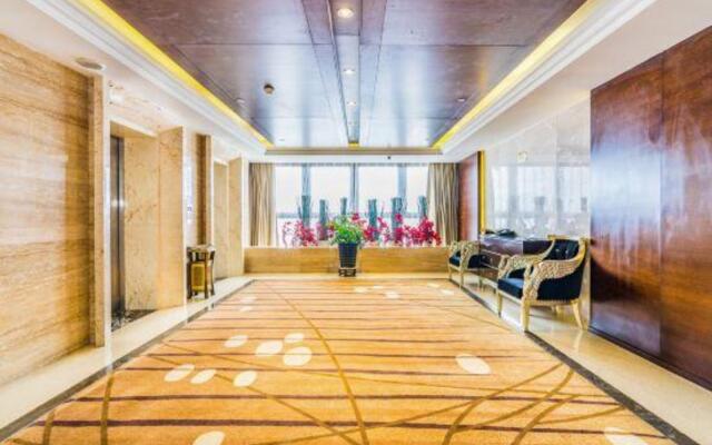 Royal Garden Hotel