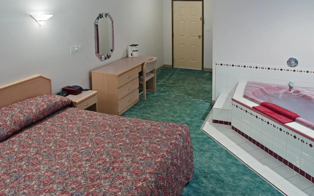 Canadas Best Value Inn Mile 0