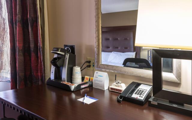 Holiday Inn Express Newington - Hartford, an IHG Hotel