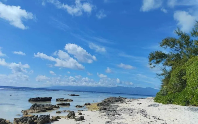 Villa Temae Beach