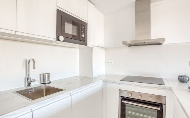 Modern Apartment in Torremolinos With Swimming Pool
