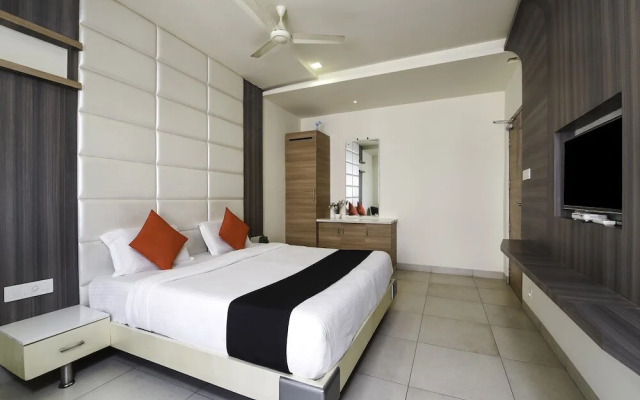 Apple Hotel By OYO Rooms