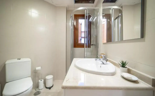 Exclusive 2 Bed 2 Bath Penthouse with Golf Views - DE2332EV