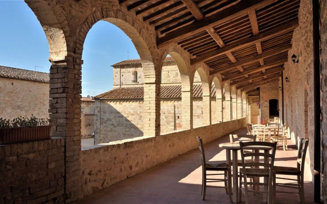 Contessa Ava Dei Lambardi