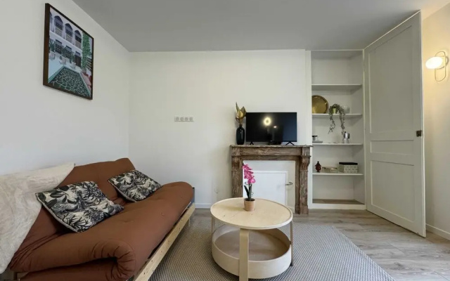 Stylish Stay in Central Le Mans