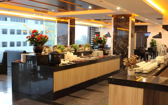 M One Hotel