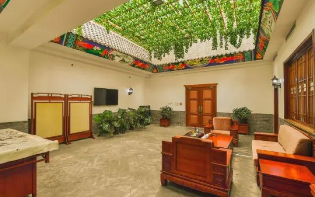 Linhai Business Hostel