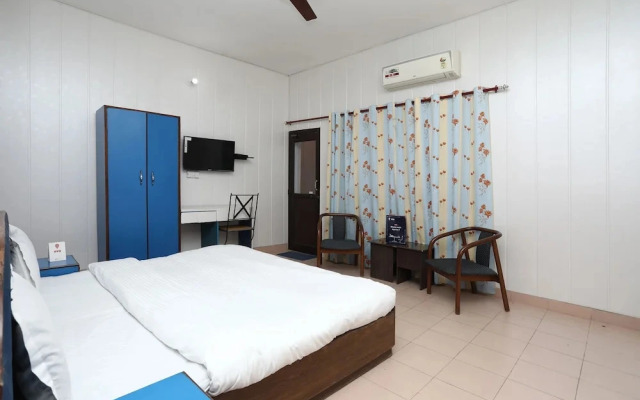 OYO 13254 Home Hill View 3BHK Mussoorie Bypass