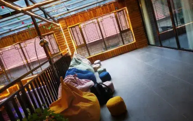 Xianting Yaju Hostel