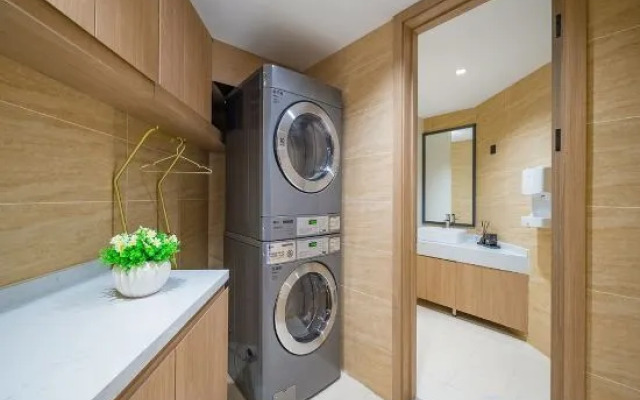 HanTing Hotel (Beijing Communication University Dalianpo Subway Station)