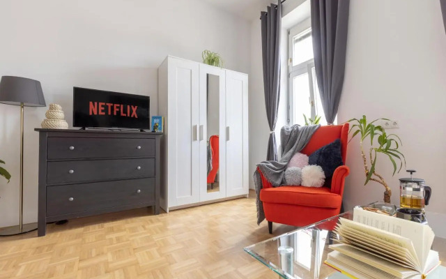 Yeshello Vienna Central Station Apartment
