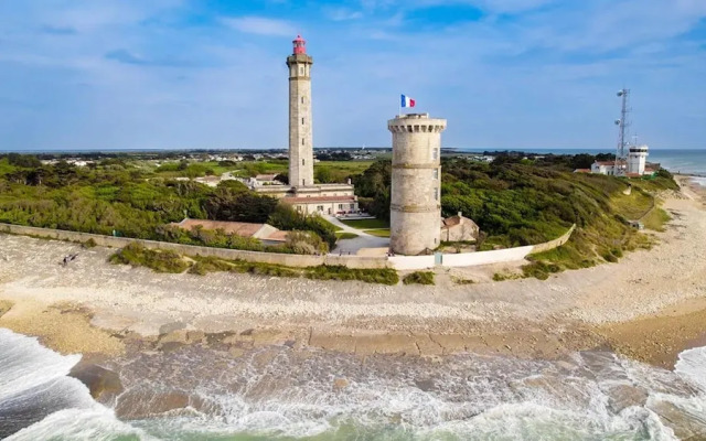 Holiday Home in Ars-en-re for Family