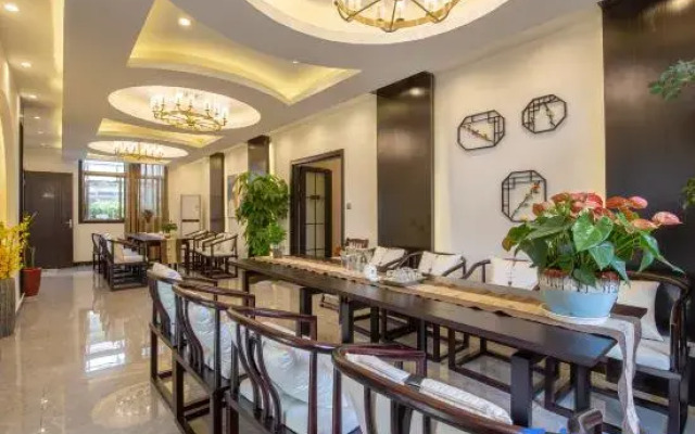 Floral Hotel Haipai Garden Villa