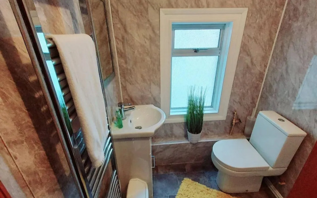 Garfield Villa-beautiful 4-bed House in Gillingham