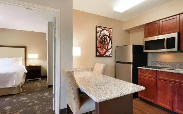 Homewood Suites by Hilton Charlotte Airport